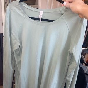 LULU LEMON GREEN LONG SLEEVE